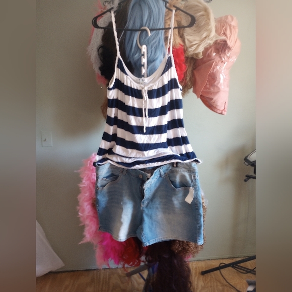3 CUTE SUMMER OUTFITS SIZE 1X (5-72) - Picture 3 of 5